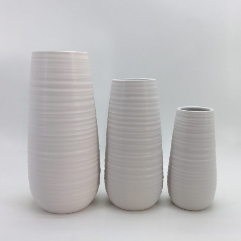 Elegant Cylinder Wedding Decor White Ceramic Vase Set