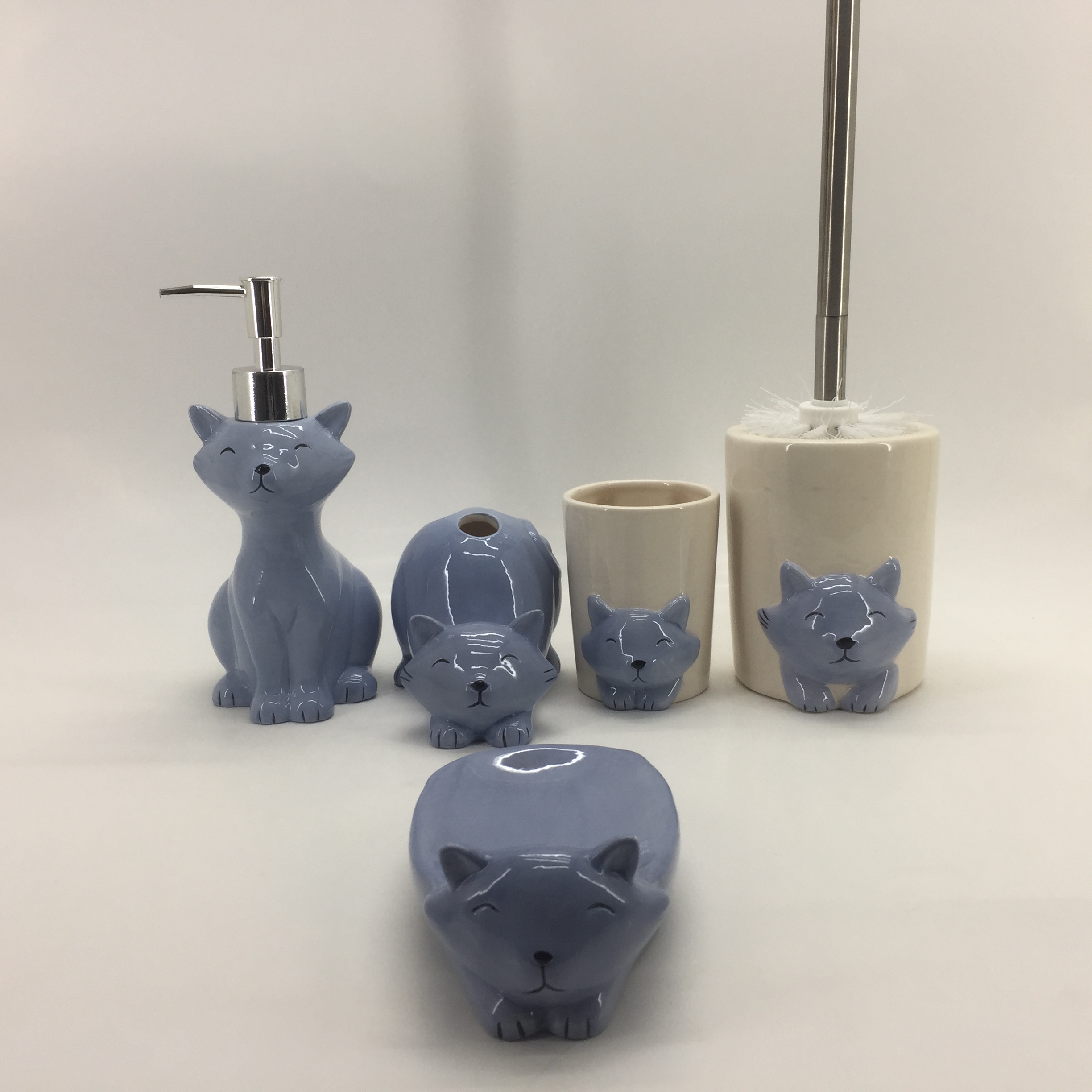 Lovely Cat Ceramic Bathroom Accessories Set