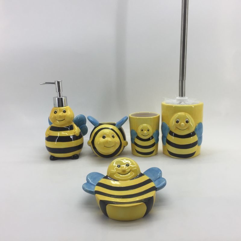 Cute Cartoon Yellow Bee Bathroom Accessories Set