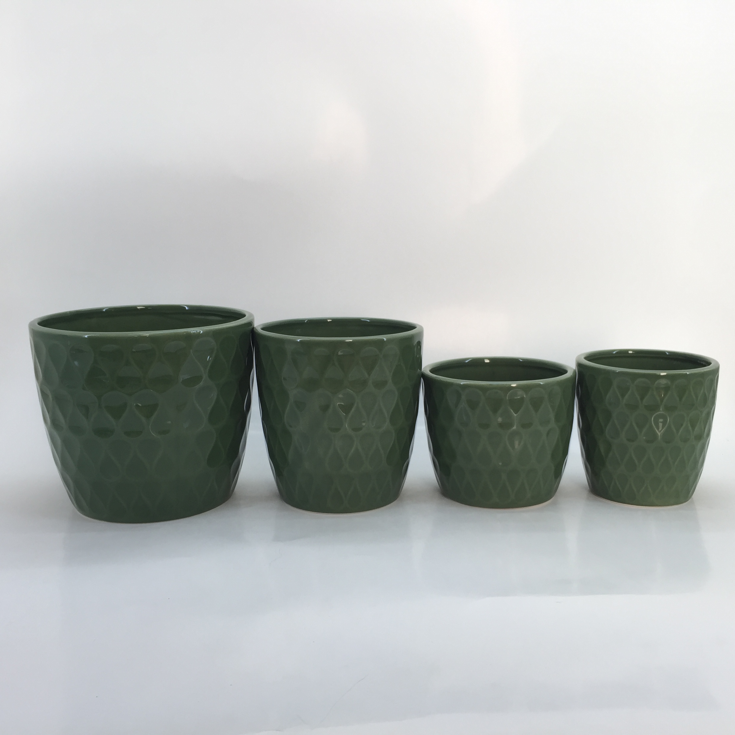 Outdoor And Indoor Decor Set of 4 Ceramic Flower Pots