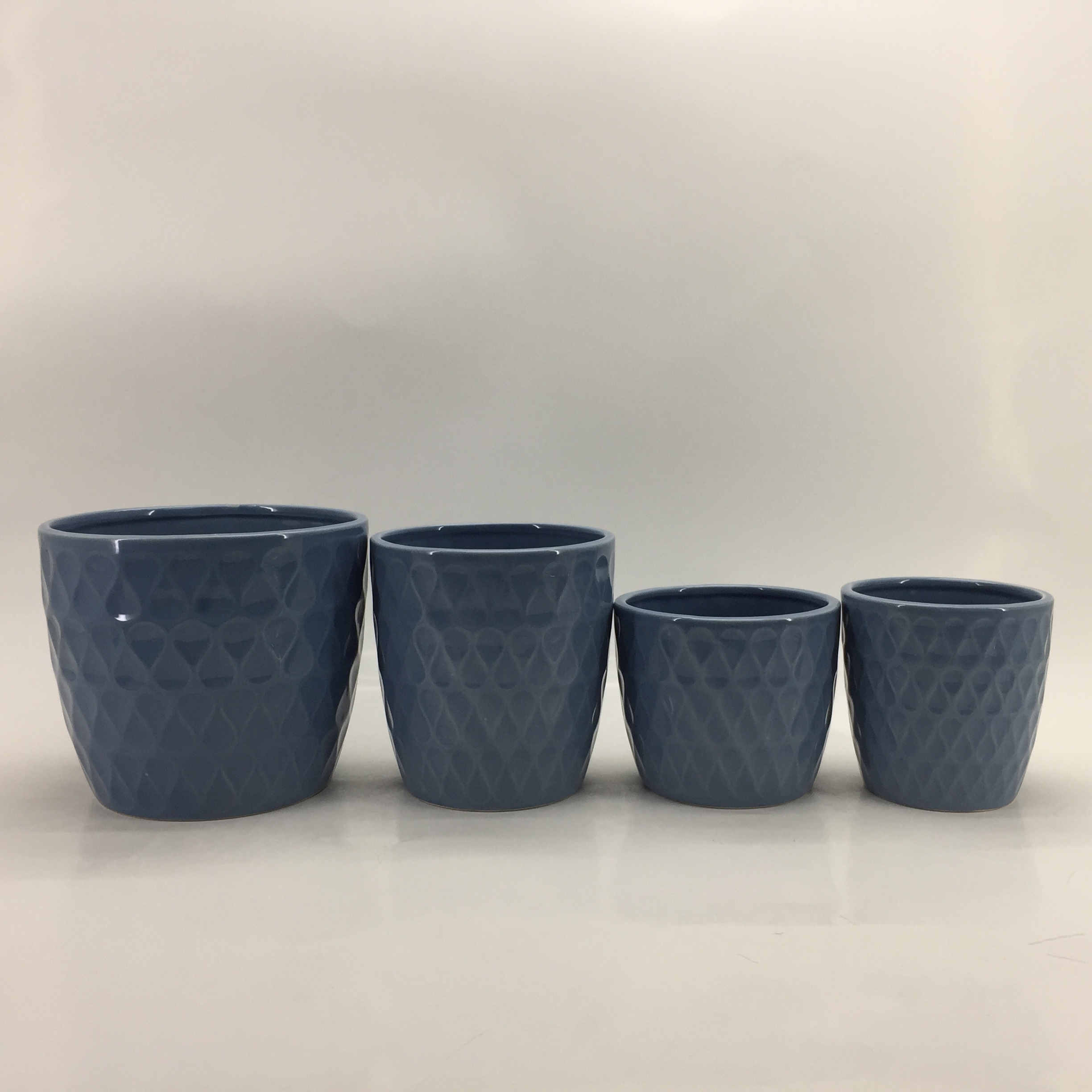 Outdoor And Indoor Decor Set of 4 Ceramic Flower Pots